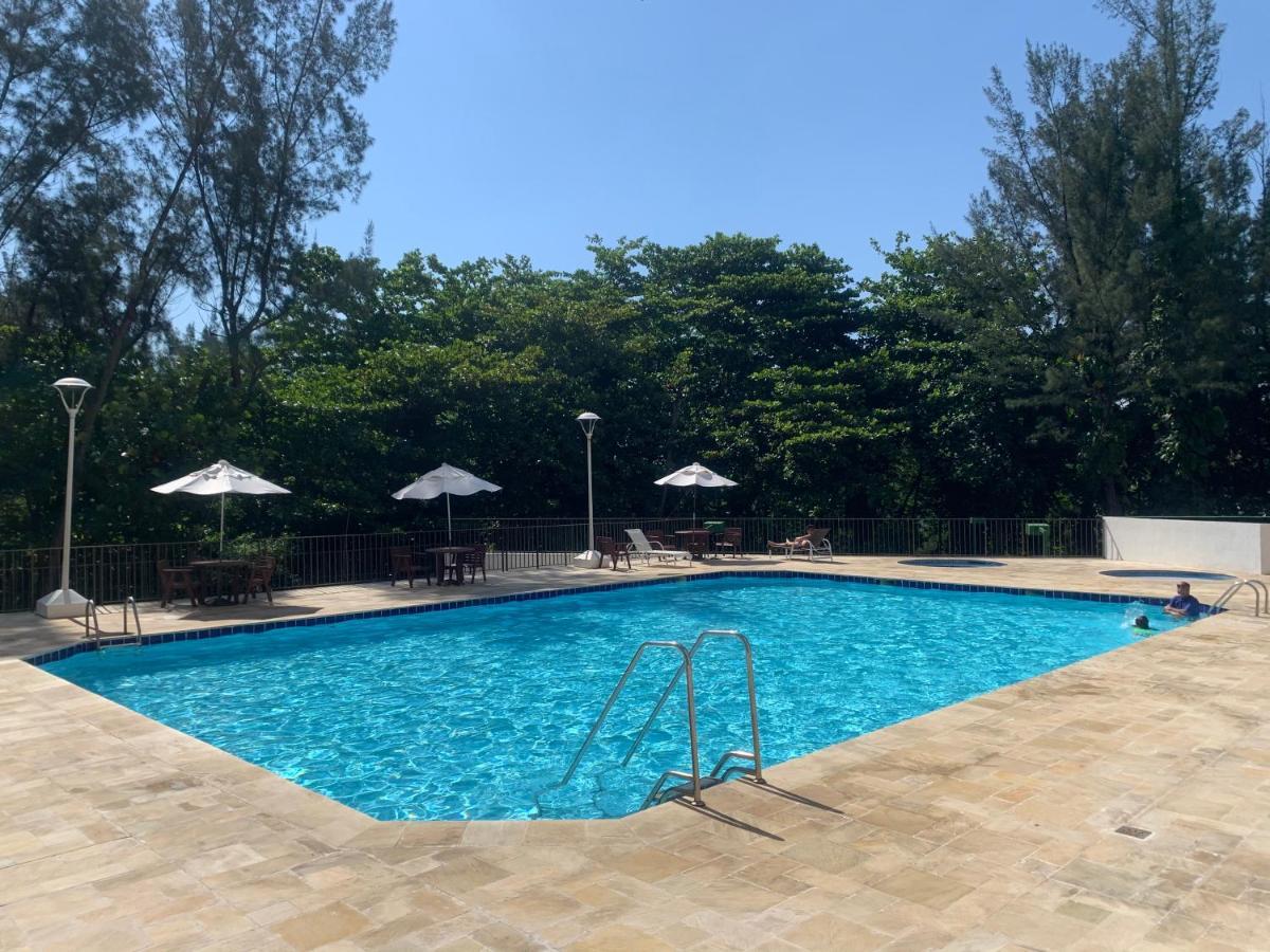 Flat Com 65 Metros; Sala; Duas Suites; Cozinha Recem-Reformado Rio de Janeiro Buitenkant foto