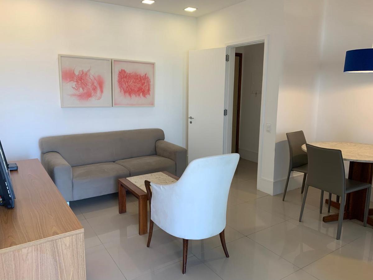 Flat Com 65 Metros; Sala; Duas Suites; Cozinha Recem-Reformado Rio de Janeiro Buitenkant foto