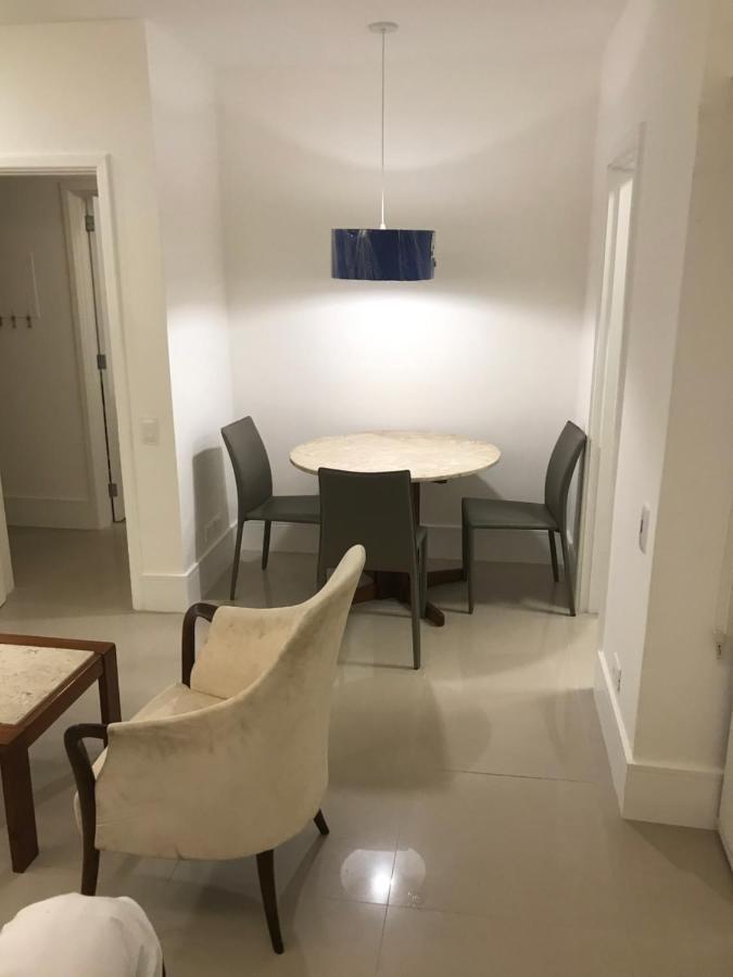Flat Com 65 Metros; Sala; Duas Suites; Cozinha Recem-Reformado Rio de Janeiro Buitenkant foto